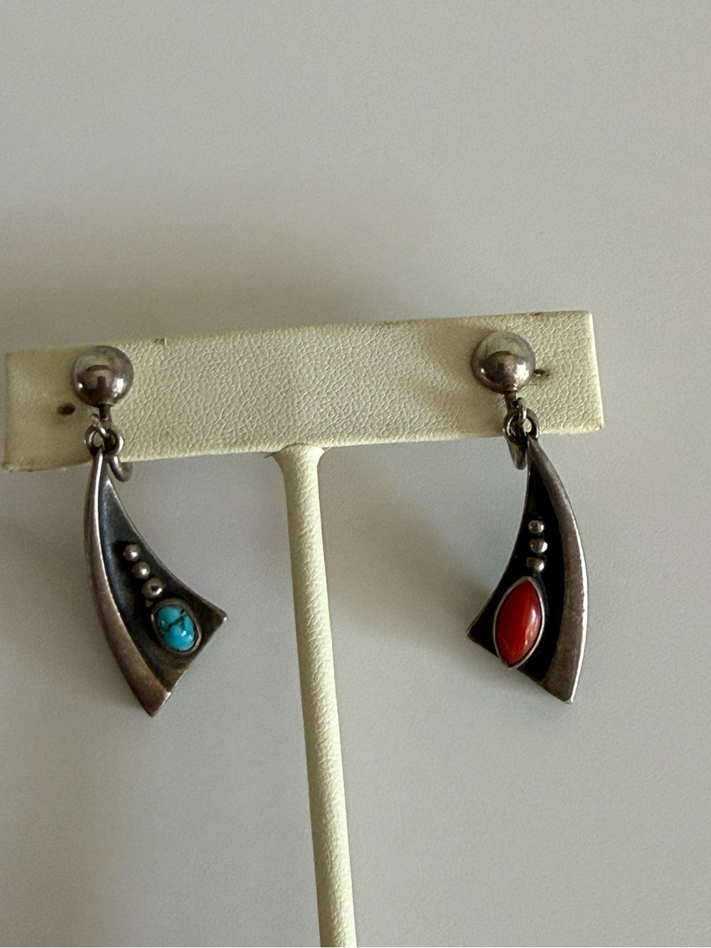 VTG Sterling Silver Asymmetrical Turquoise & Coral Drop Earrings